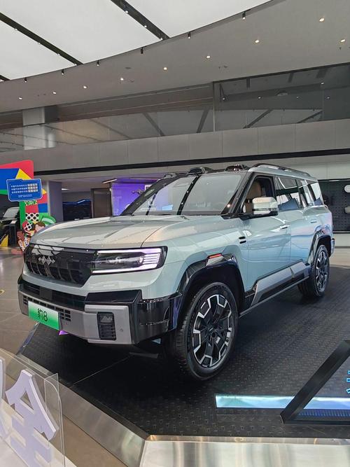 广州133比亚迪方程豹硬派越野的爆款，英菲尼迪35周年与你共成长